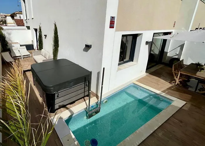 Апартаменты Terrazas Del Mar With Pool